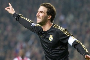 开云体育在线-西决生死战焦点战，雷霆爆冷掘金，青春风暴席卷丹佛高原