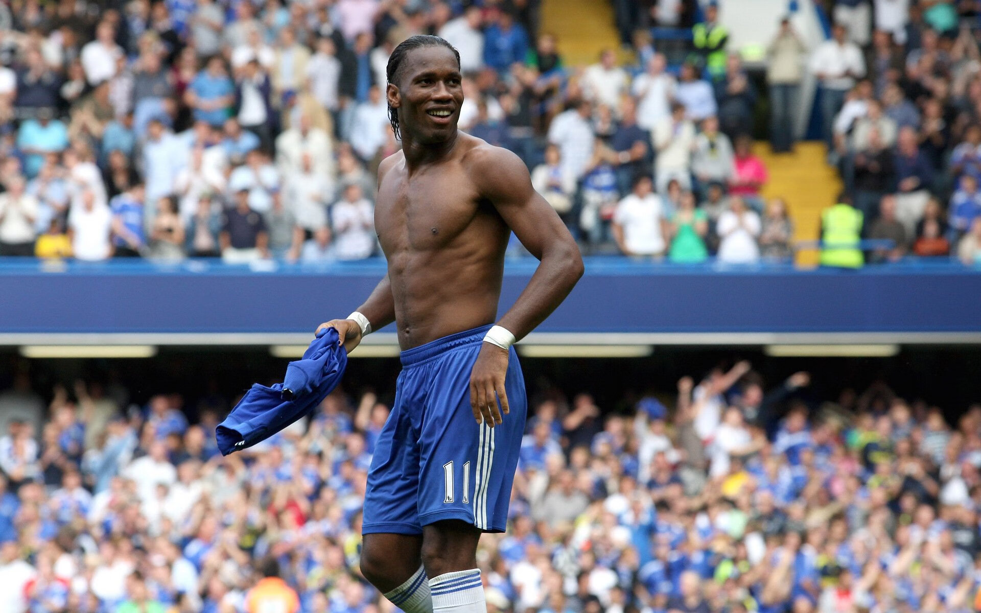 荷兰决胜局带走几内亚，阿坎吉在NBA季后赛接管比赛，体育世界的跨界胜利哲学