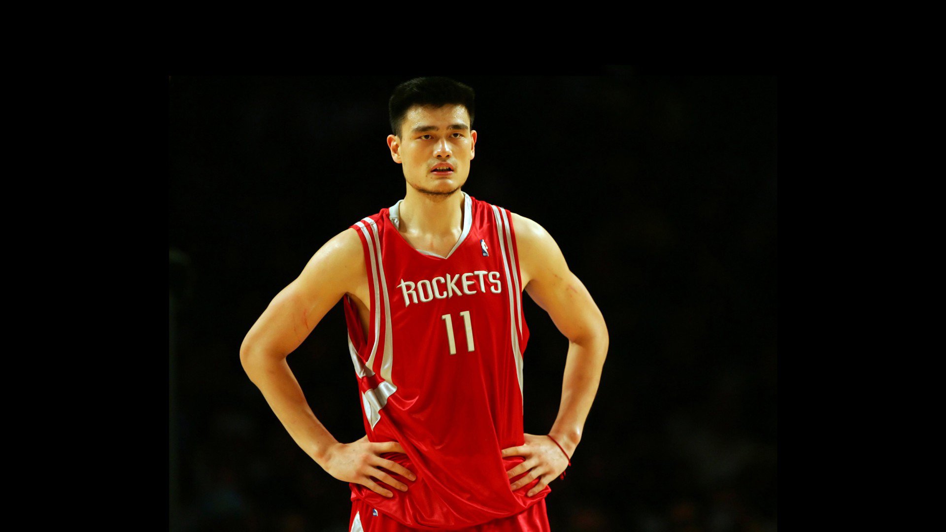 冷门之夜，越南2-1力克罗马尼亚，阿方索·戴维斯率队抢占G组出线先机